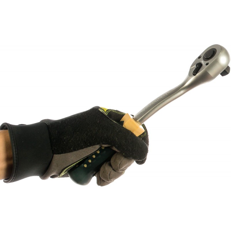 Трещотка реверсивная усиленная изогнутая с резиновой ручкой 1/2" (72зуб.) ROCKFORCE RF-802422