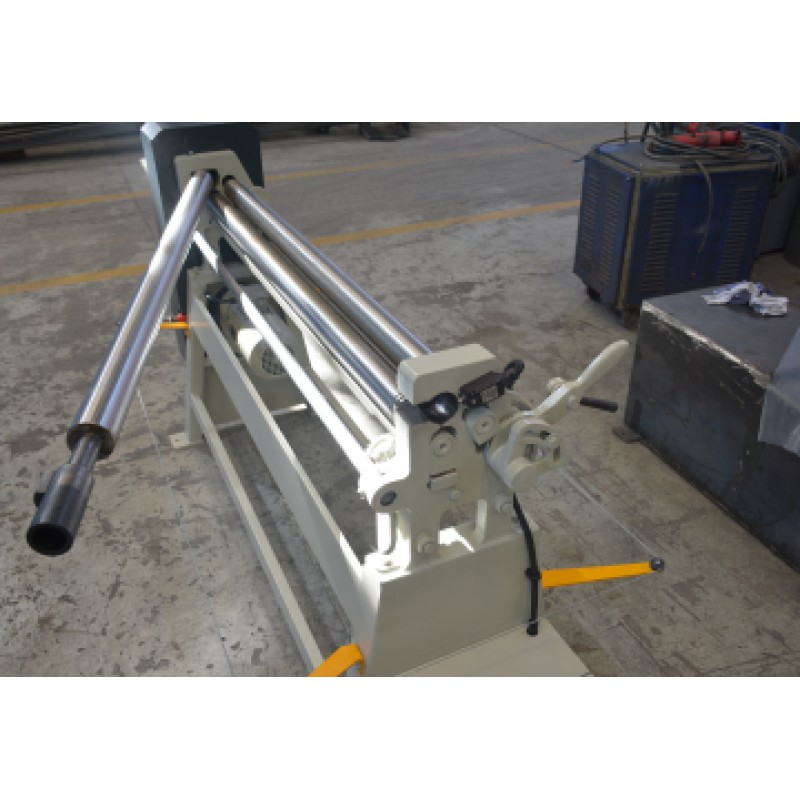 3-валковий гибочний верстат Tugra Makina IR 1050х46