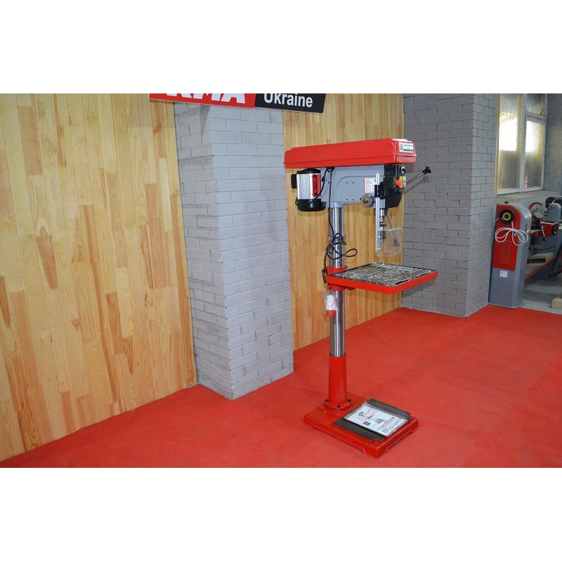 Свердлильний верстат Holzmann SB 4132LR