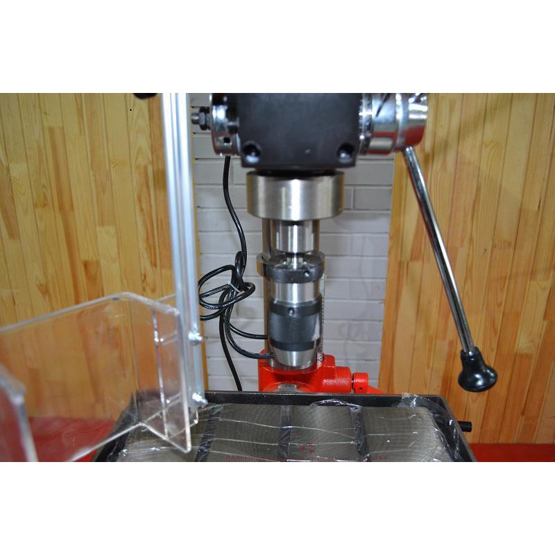 Свердлильний верстат Holzmann SB 4132LR