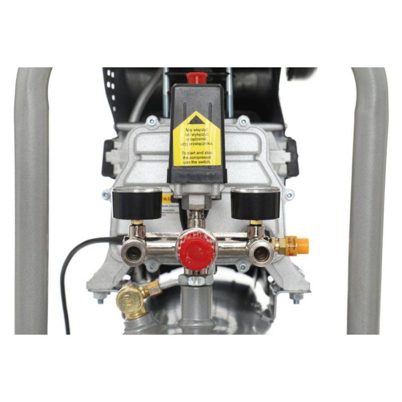 Компресор масляний одноциліндровий TAGRED TA301