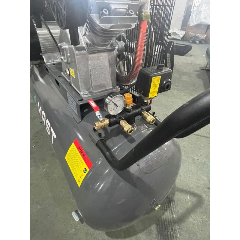 Поршневий компресор MAST VA90/200L 220V