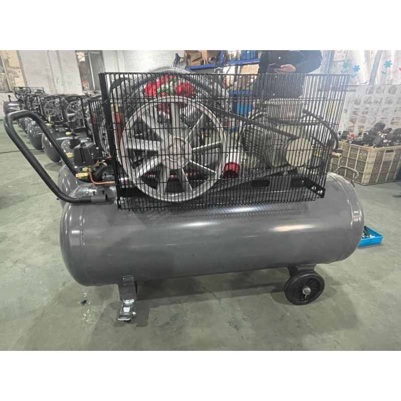 Поршневий компресор MAST VA90/200L 400
