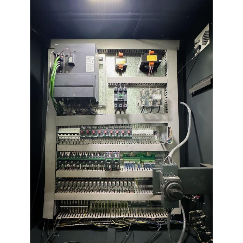 Двоколонний вертикальний обробний центр з ЧПУ OZCO VG20