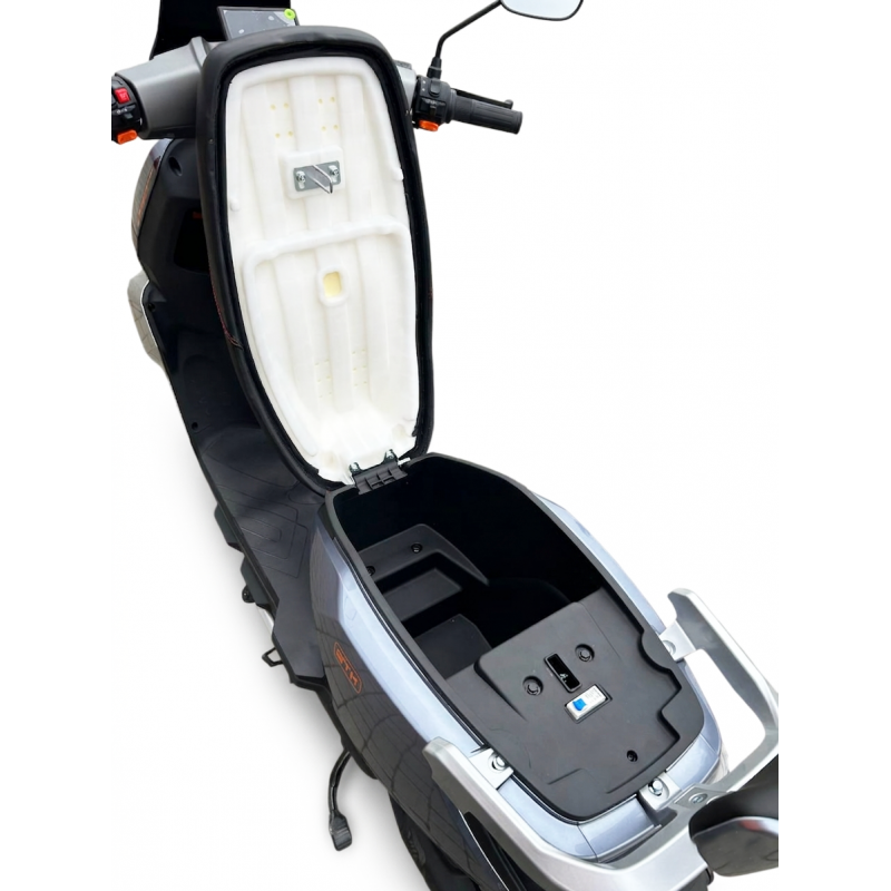 Скутер акумуляторний GTM C-EV 1200, 72В, 1200Вт, Швидкість - 50км/год