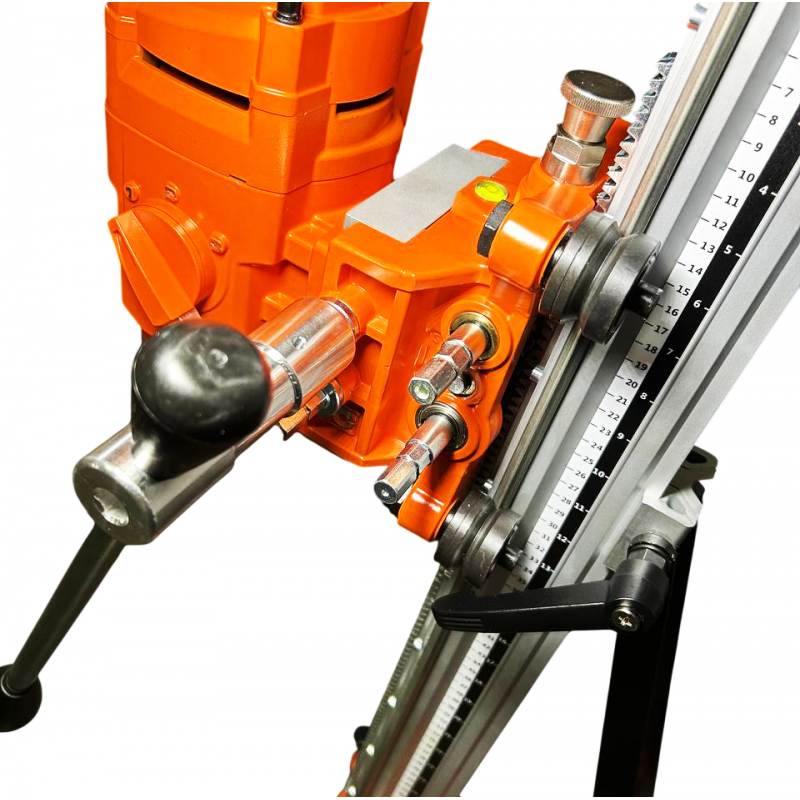 Бурильна установка GTM BMK-406/3AC 5,5 кВт 280/415/555об/хв зі стійкою та нахилом 45°