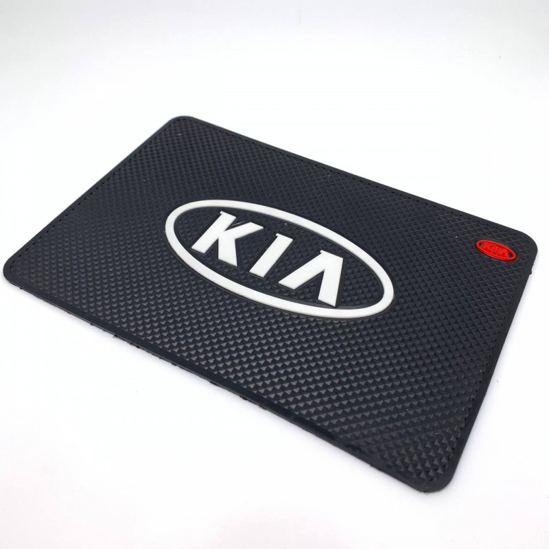 Антискользящий коврик в машину на торпеду Kia
