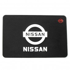 Антиковзаючий килимок у машину на торпеду Nissan